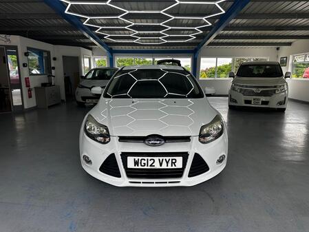 FORD FOCUS 1.0 T EcoBoost Titanium