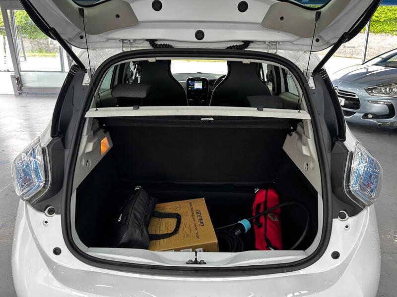 RENAULT ZOE
