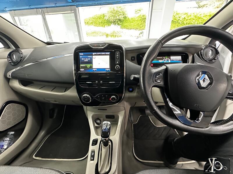 RENAULT ZOE