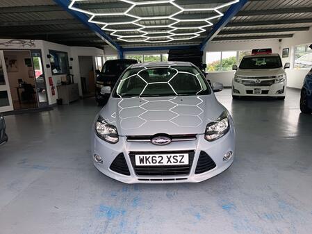 FORD FOCUS 1.6 Titanium