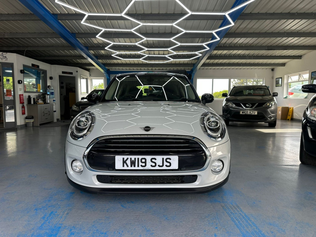 2019 MINI Hatch