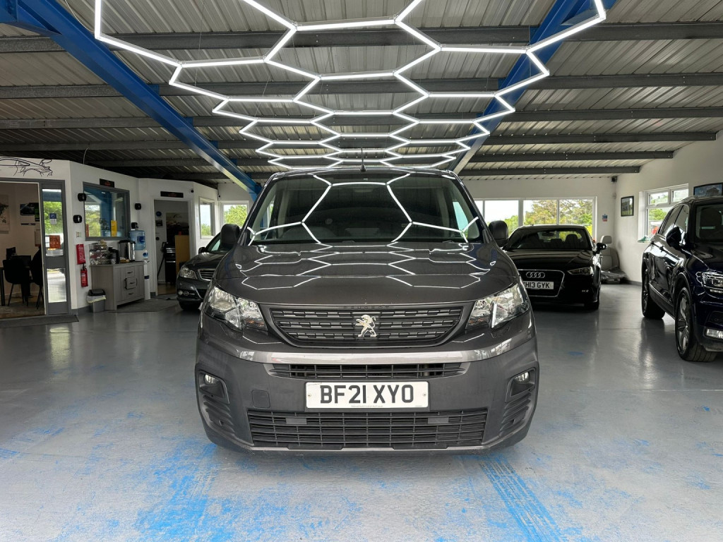 2021 Peugeot Partner